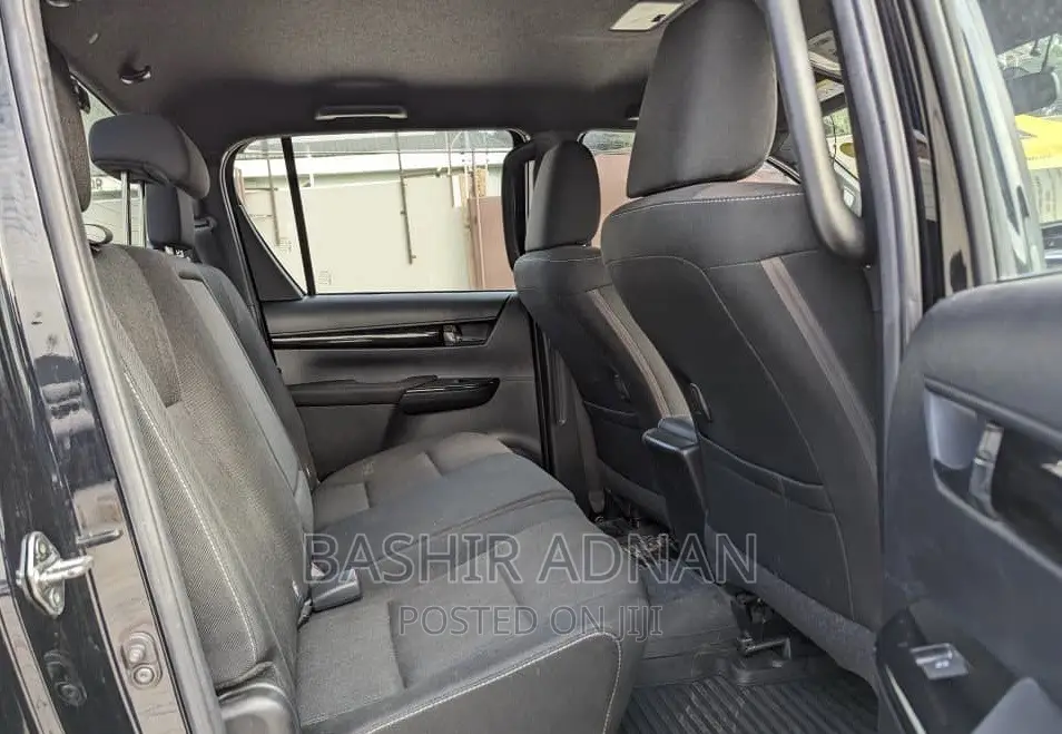 Toyota Hilux 2018 Black