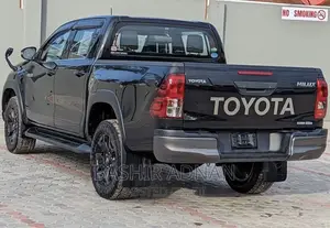 Toyota Hilux 2018 Black