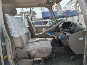 Toyota Coaster 2004