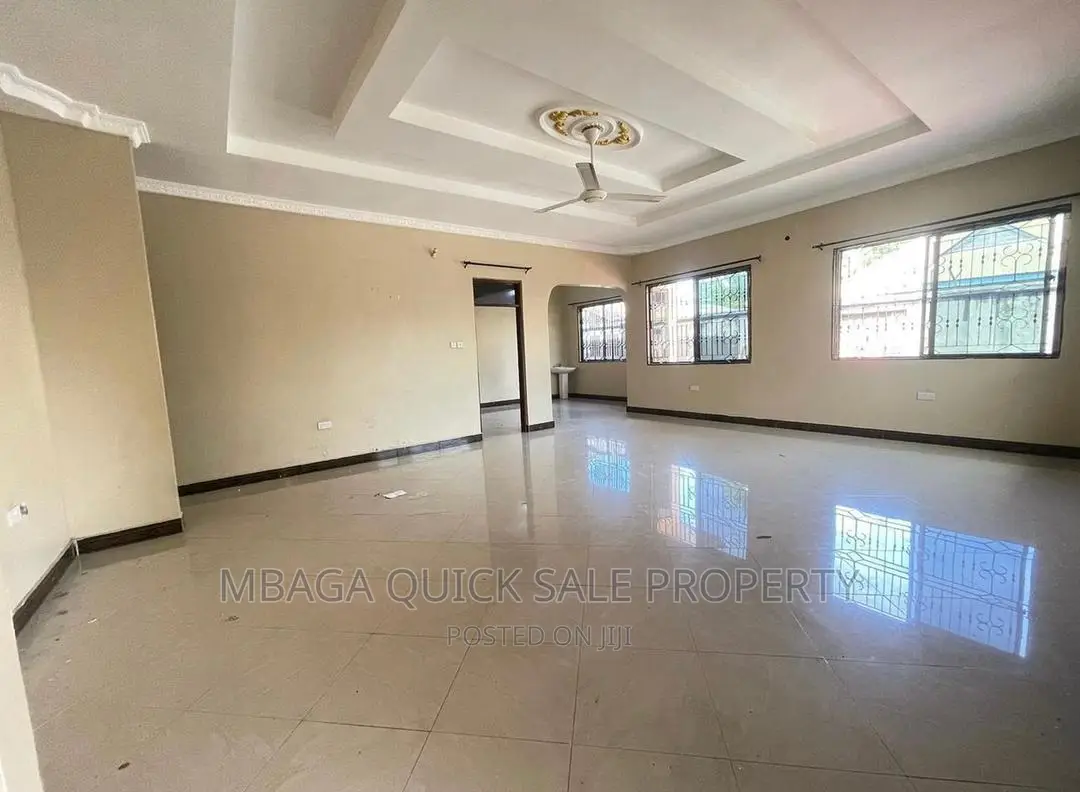 6bdrm House in Oyster Bay for rent