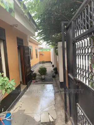 8bdrm House in Temeke, Azimio for sale