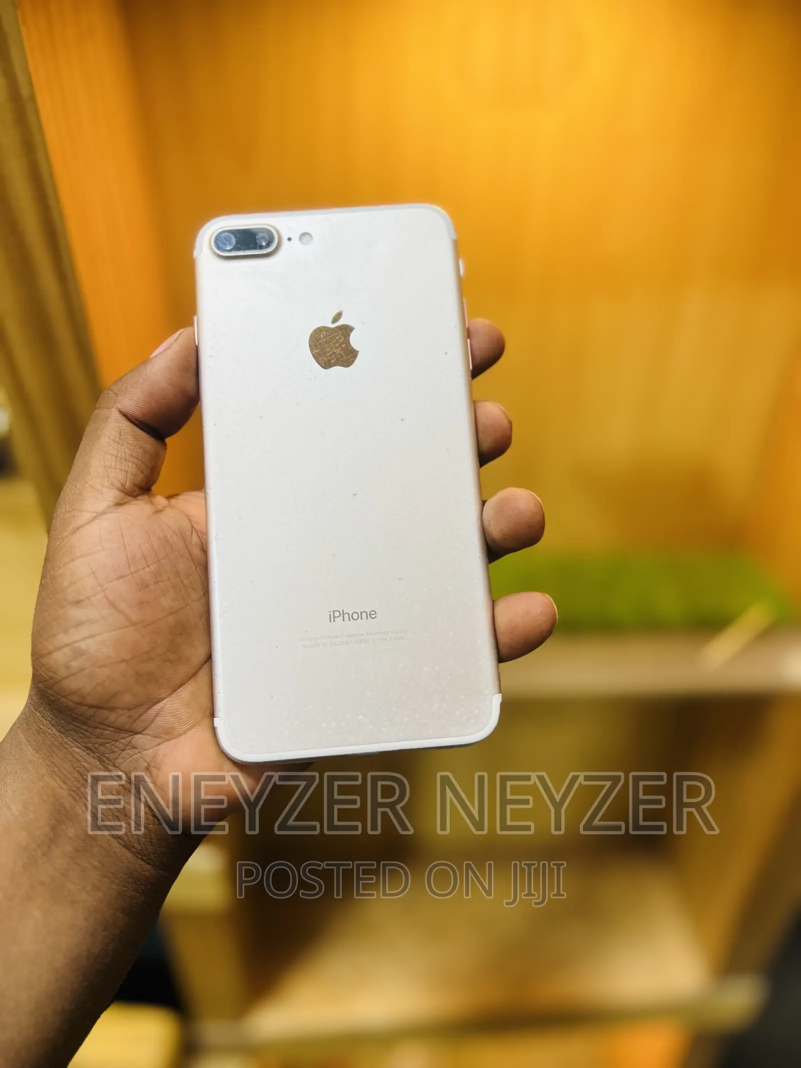 Apple iPhone 7 Plus 128 GB Gold