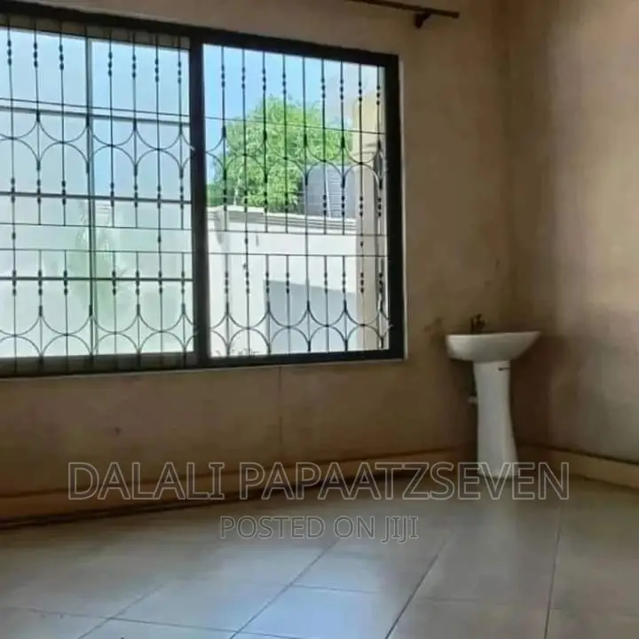 3bdrm House in Dalalipapaatzseven, Bunju for rent