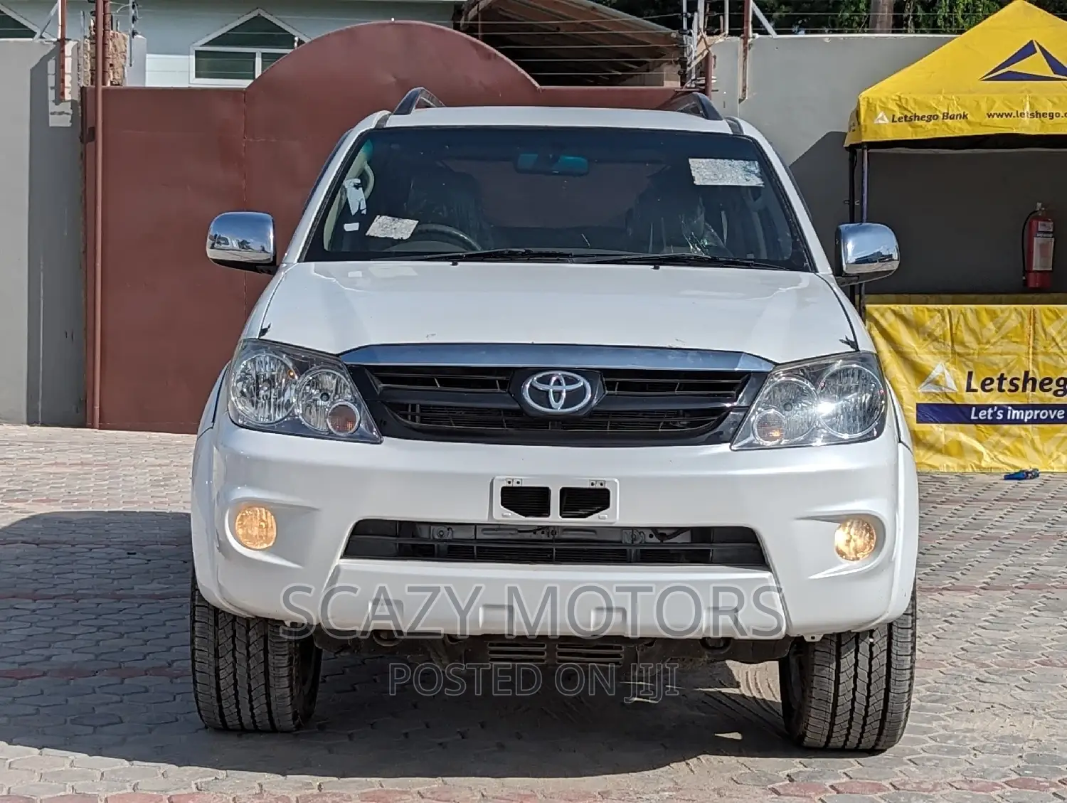 Toyota Fortuner 2005 White