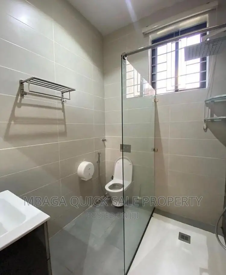 Furnished 3bdrm Apartment in Oyster Bay for rent