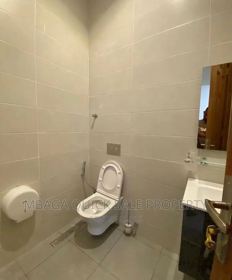 Furnished 3bdrm Apartment in Oyster Bay for rent
