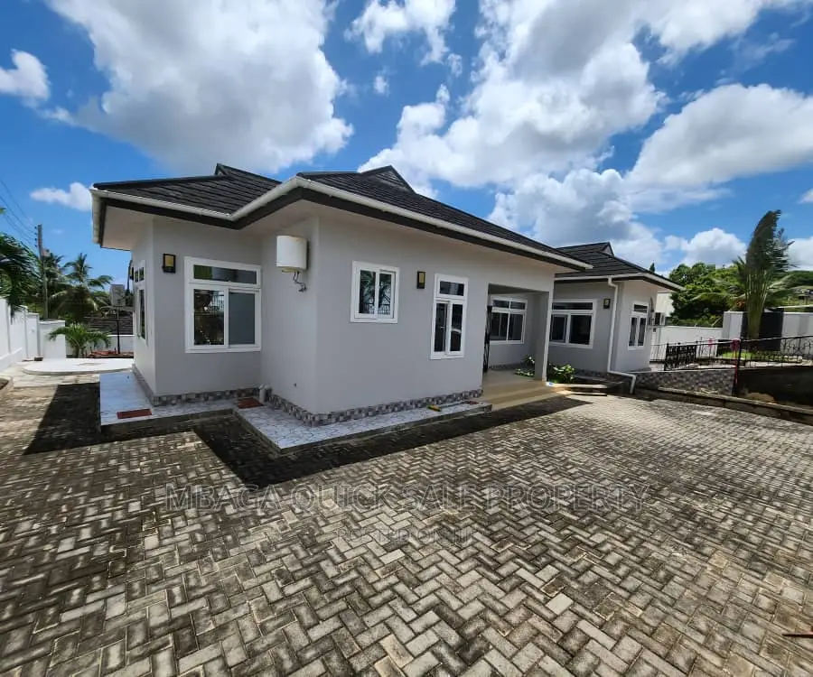 4bdrm House in Salasala Majengo, Mbezi for rent