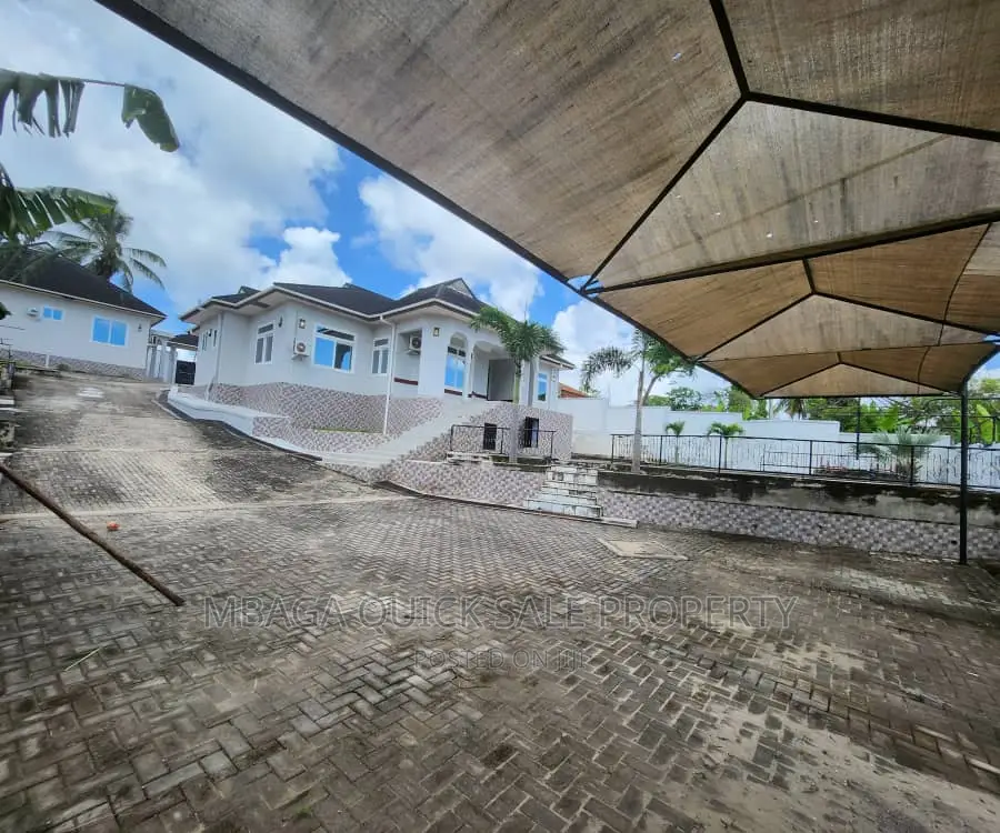 4bdrm House in Salasala Majengo, Mbezi for rent