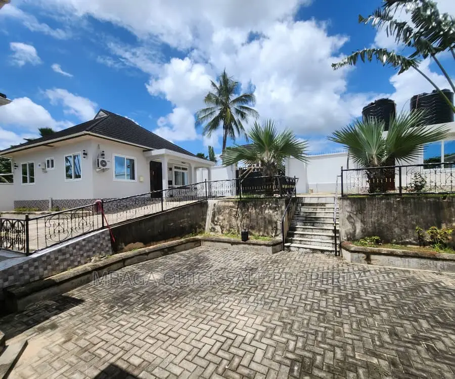 4bdrm House in Salasala Majengo, Mbezi for rent
