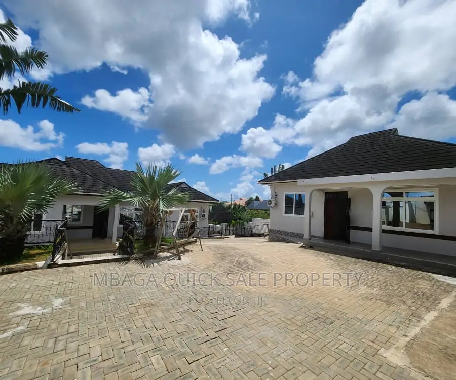 4bdrm House in Salasala Majengo, Mbezi for rent