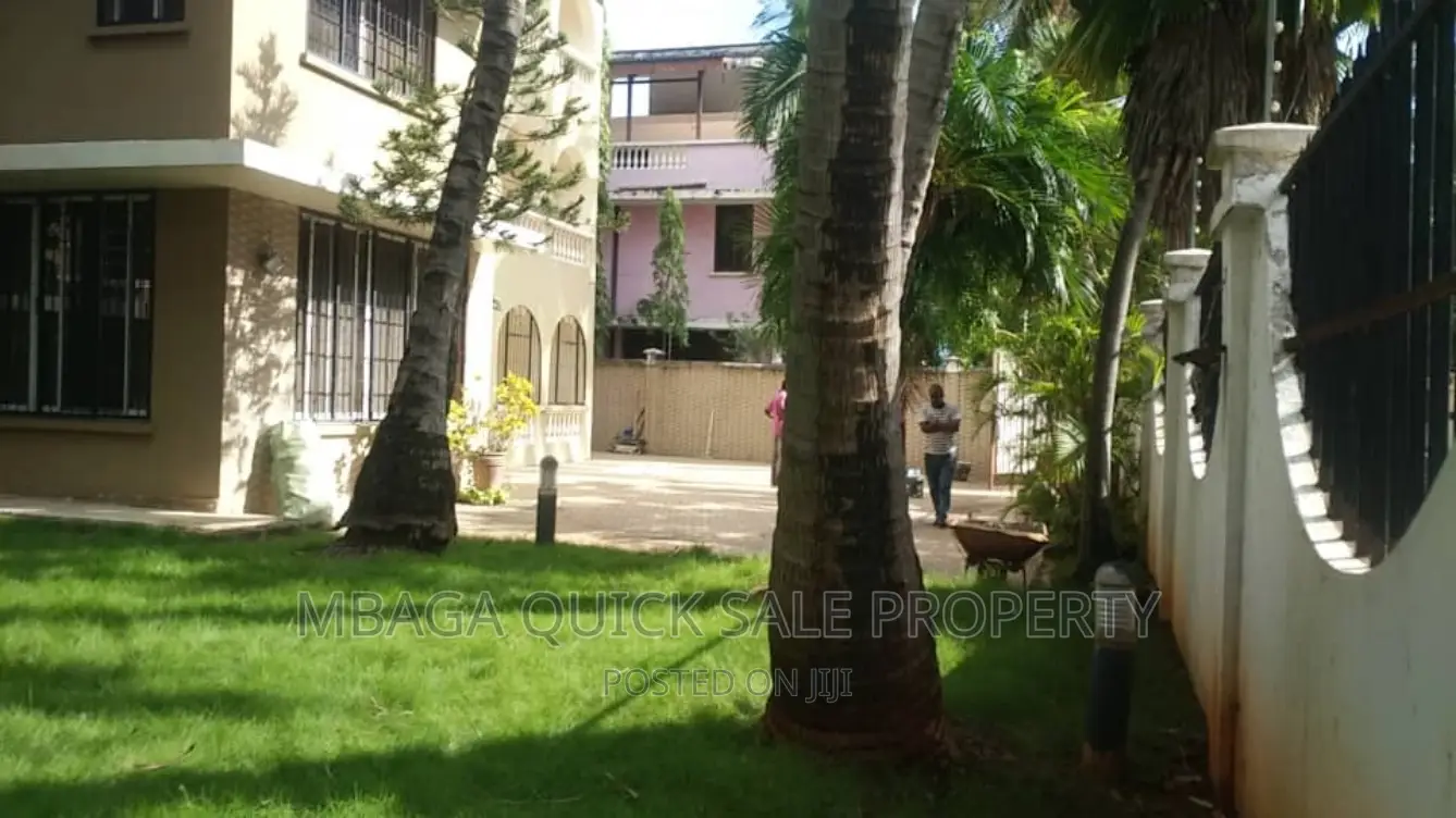 Furnished 5bdrm House in Msasani Beach for rent