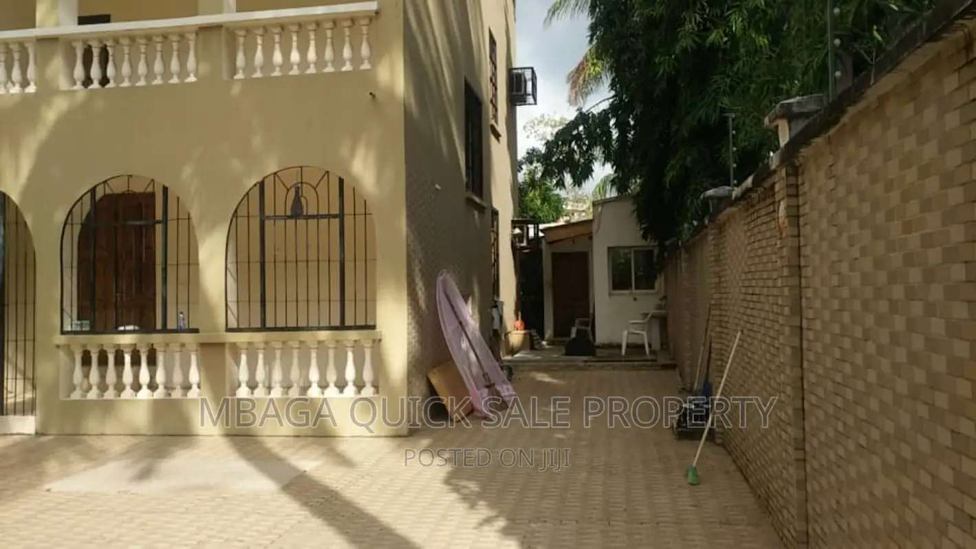Furnished 5bdrm House in Msasani Beach for rent