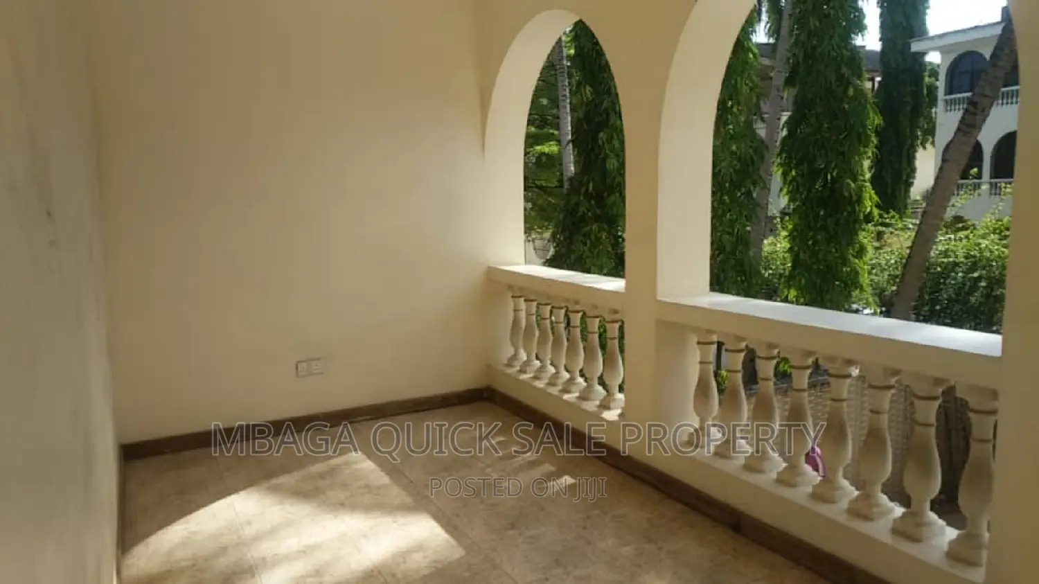 Furnished 5bdrm House in Msasani Beach for rent