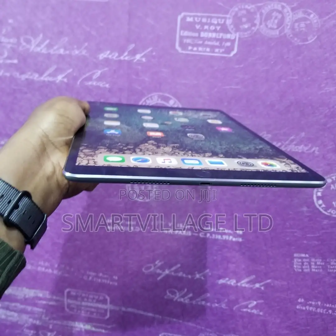 Apple iPad Pro 10.5 (2017) 256 GB Gray