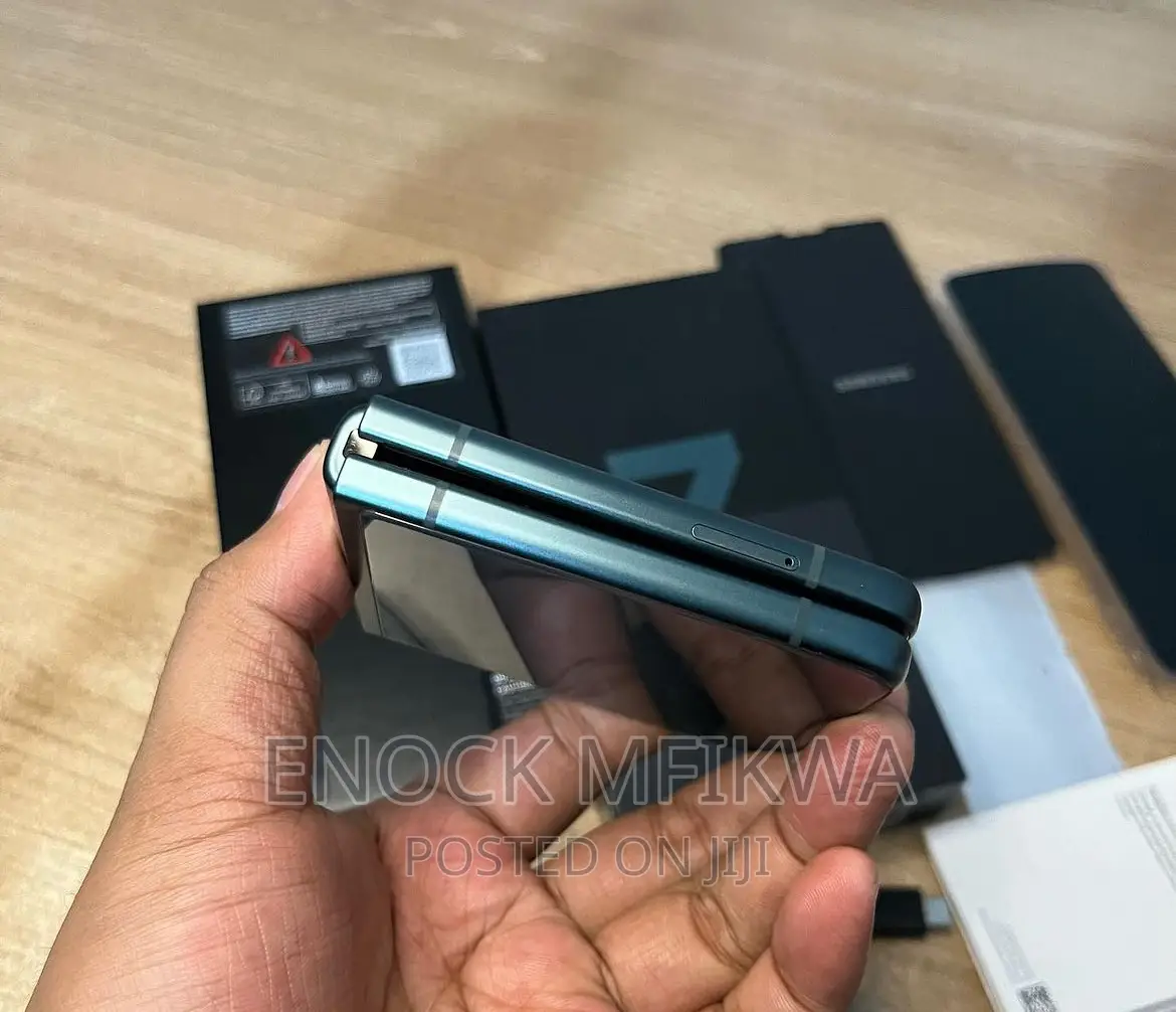 Samsung Galaxy Z Flip 3 128 GB Black
