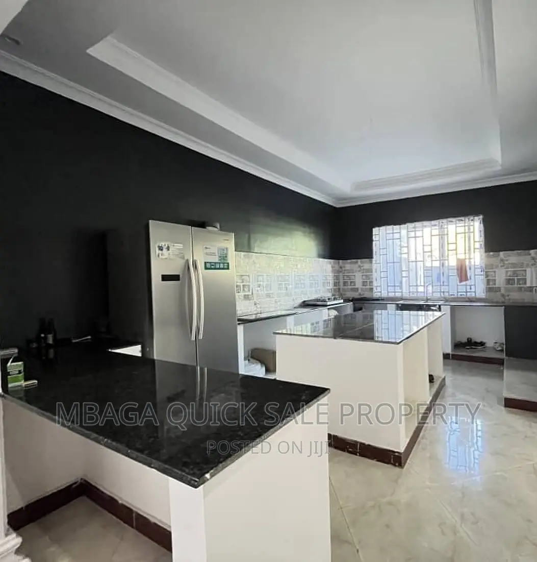 3bdrm House in Kigamboni Kibugumo for sale