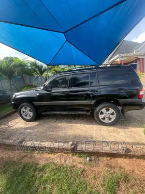 Toyota Land Cruiser 2004 Black