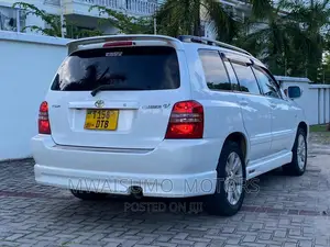 Toyota Kluger 2001 White