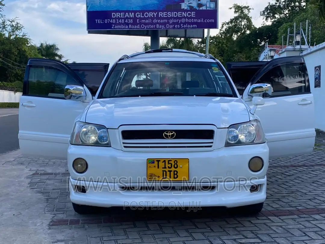 Toyota Kluger 2001 White