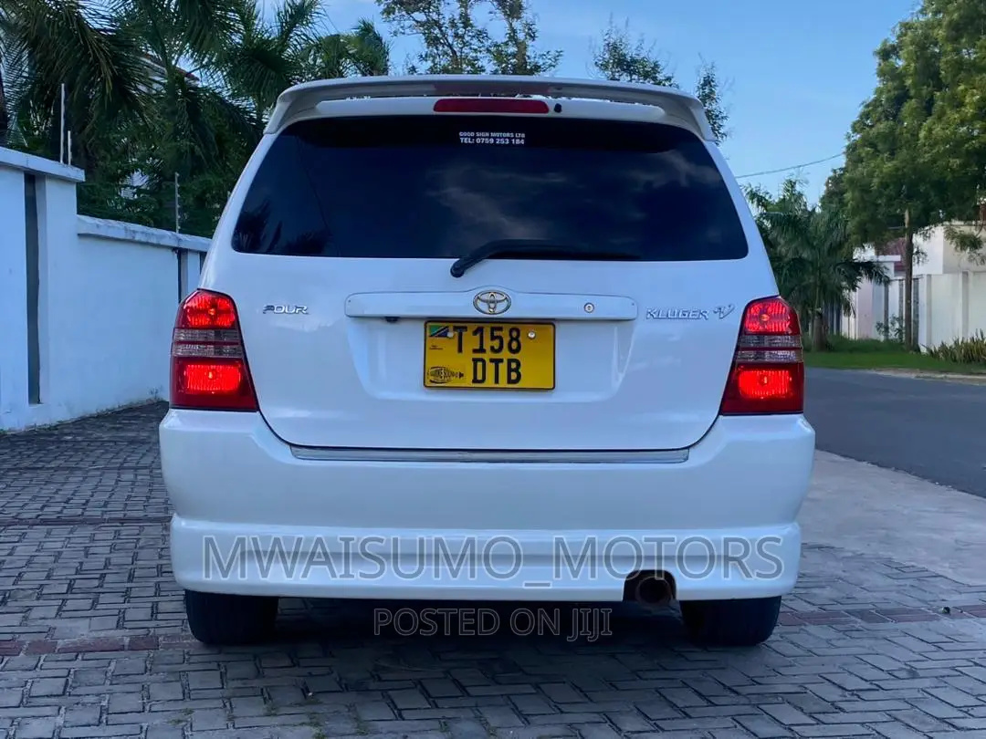 Toyota Kluger 2001 White