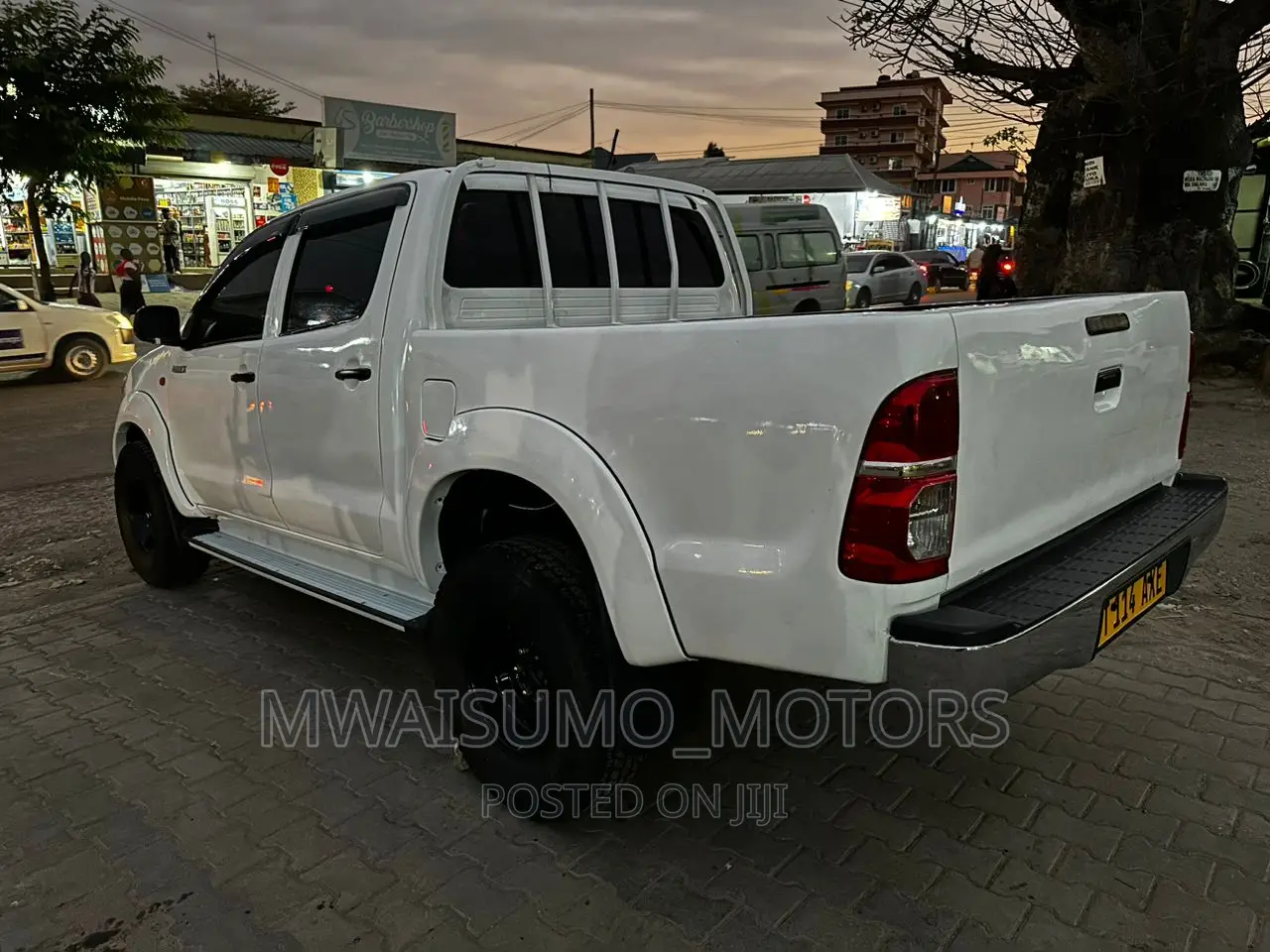 Toyota Hilux 2009 White