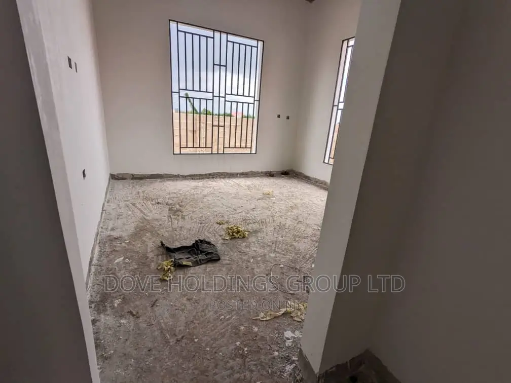 3bdrm House in Iyumbu Shule Ya, Dodoma Rural for sale