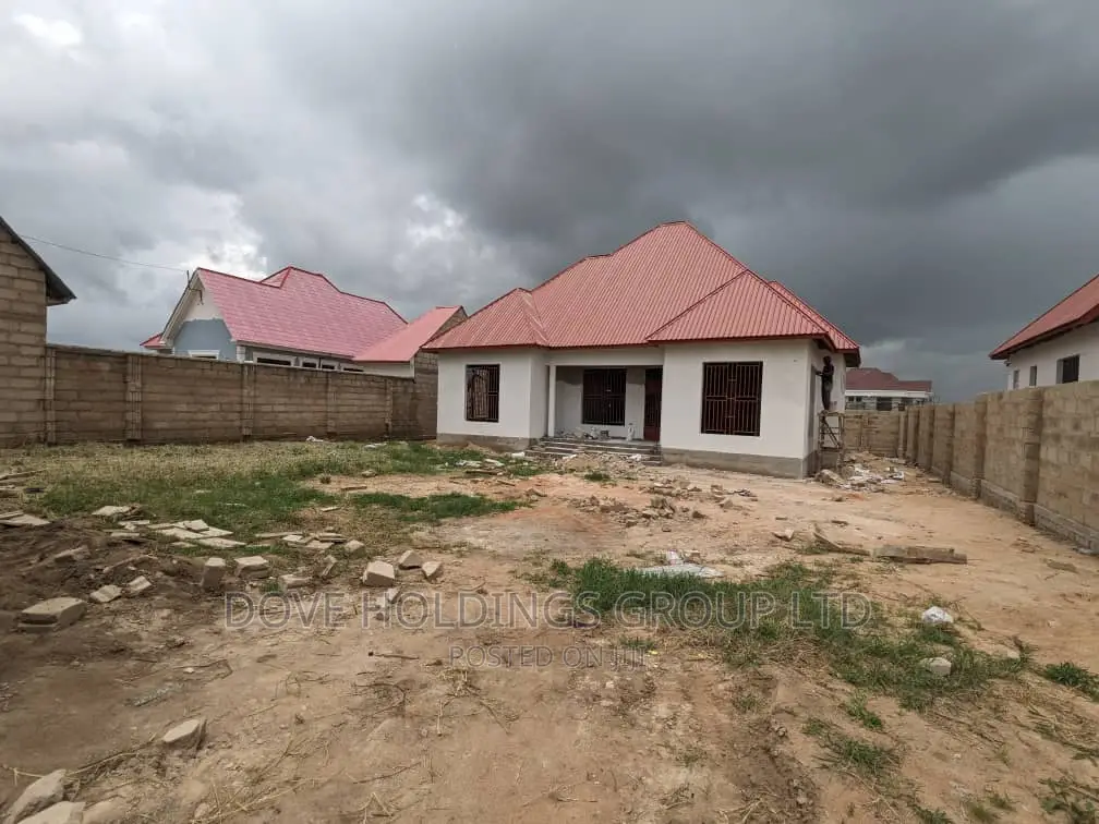 3bdrm House in Iyumbu Shule Ya, Dodoma Rural for sale