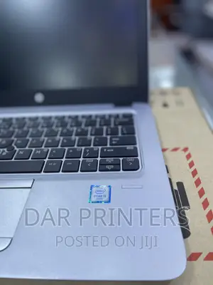 Laptop HP EliteBook 820 G3 8GB Intel Core I5 HDD 500GB