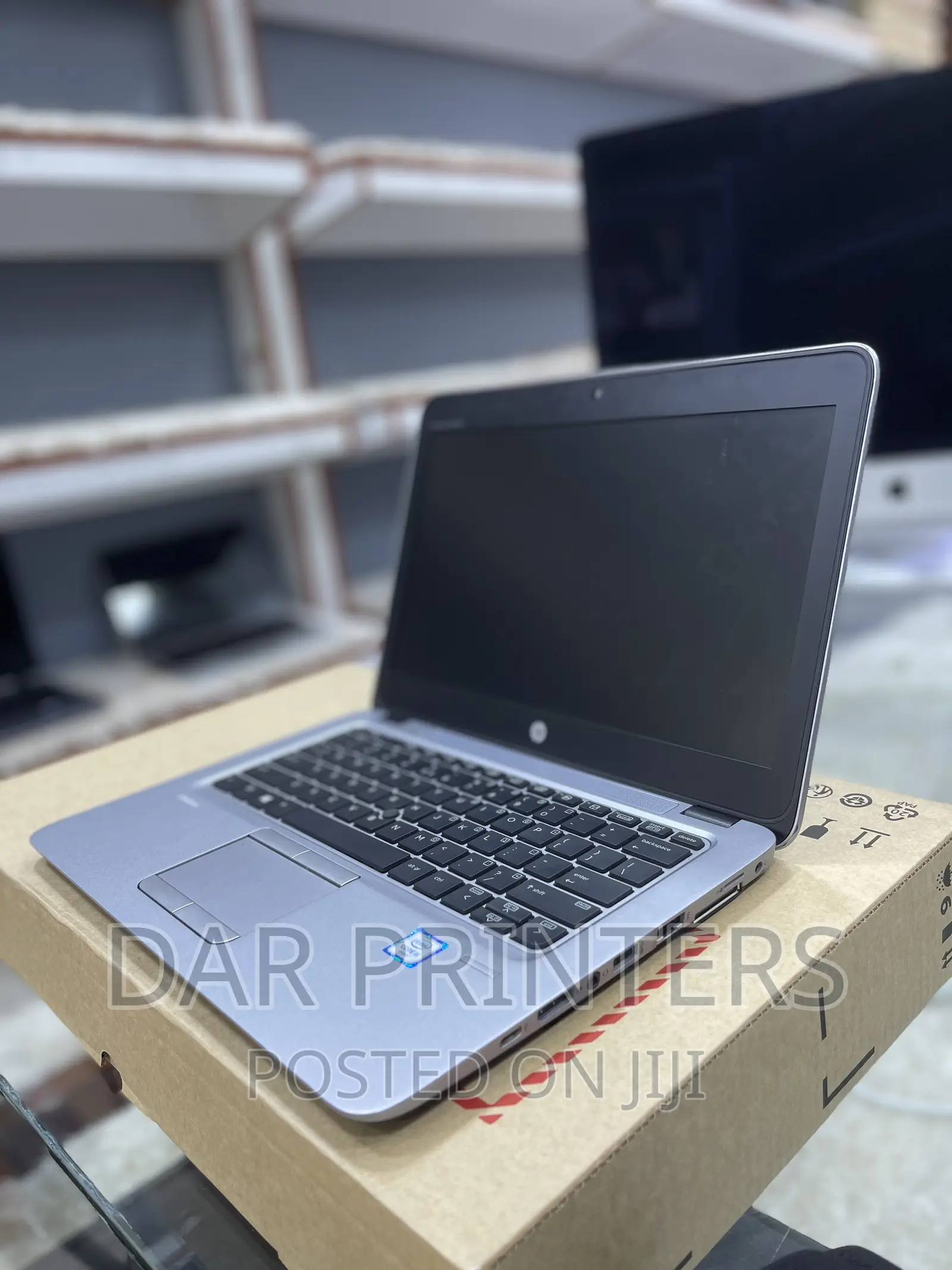 Laptop HP EliteBook 820 G3 8GB Intel Core I5 HDD 500GB