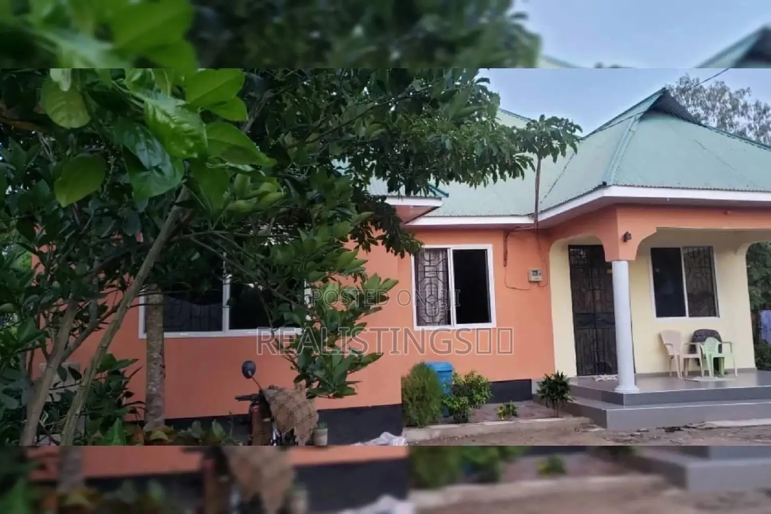 3bdrm House in Goba for sale