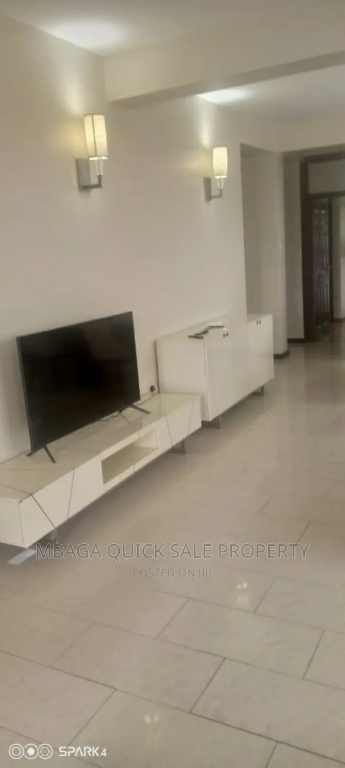 Furnished 3bdrm Villa in Masaki for rent