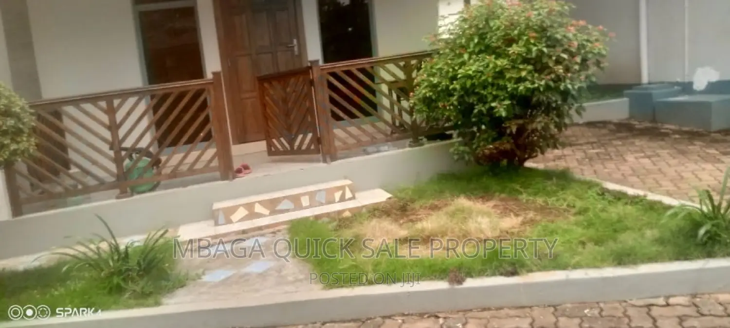 Furnished 3bdrm Villa in Masaki for rent