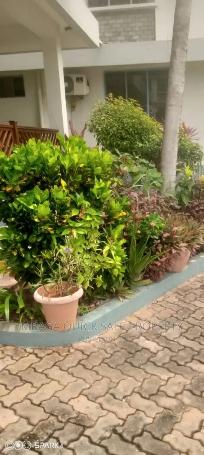 Furnished 3bdrm Villa in Masaki for rent