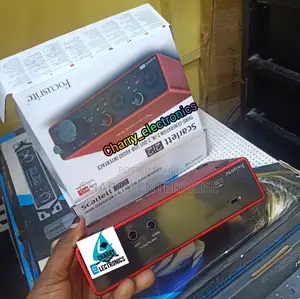 Scarlett 2i2 SOUNDCARD 3 Genertñ 2-In, 2-Out USB a Interf