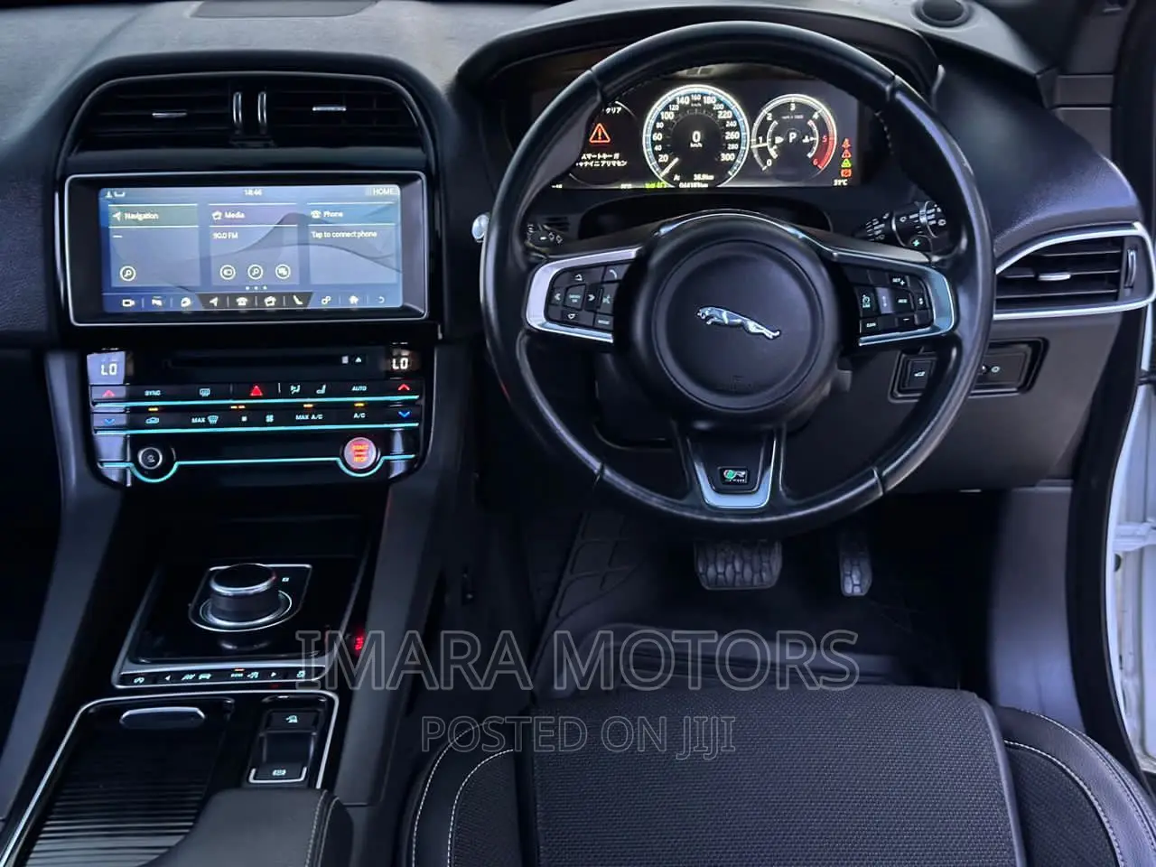 Jaguar F-Pace 2017 White