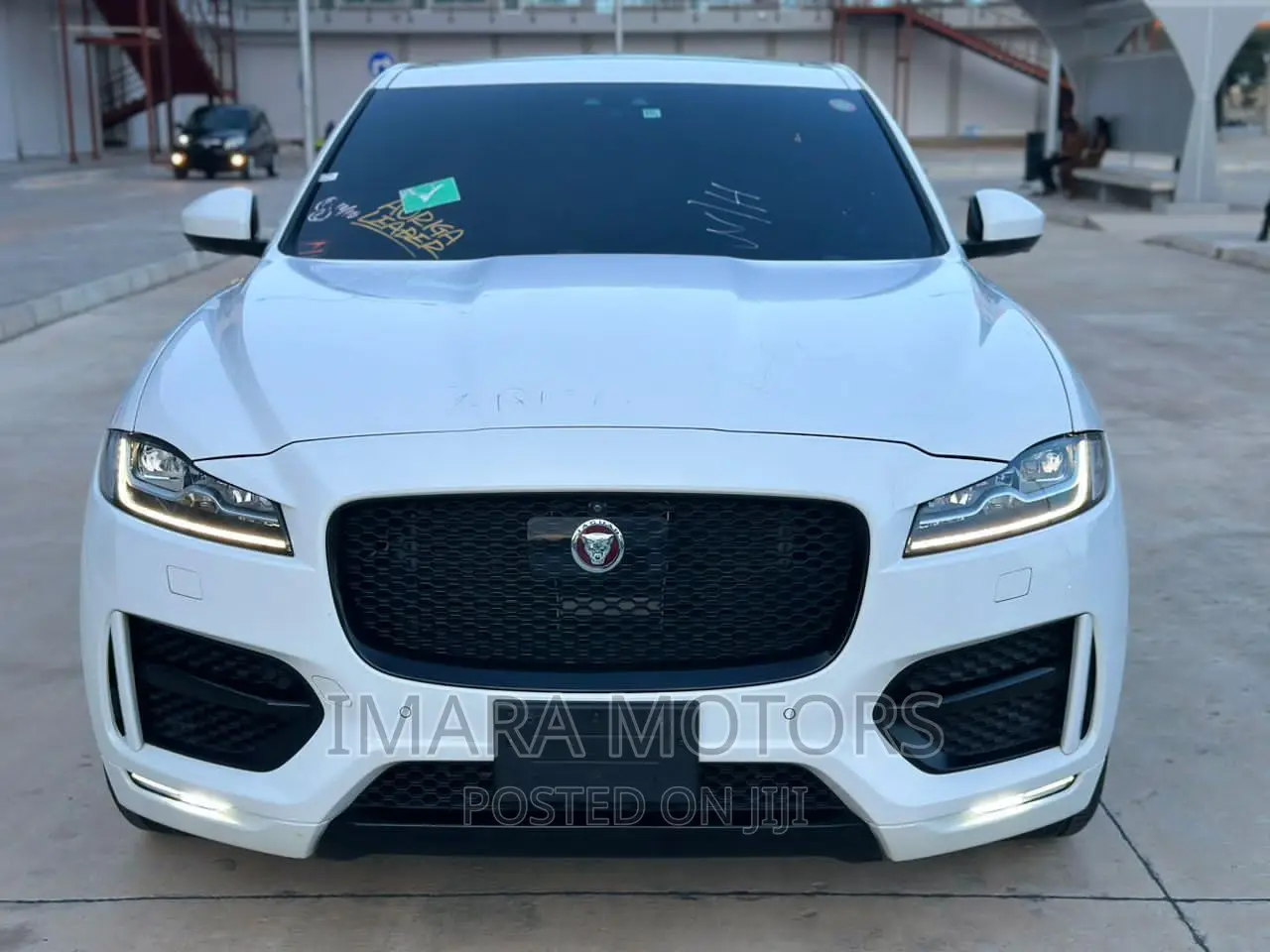 Jaguar F-Pace 2017 White