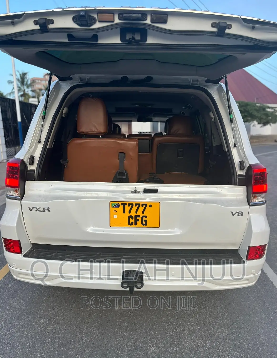 Toyota Land Cruiser 2012 White