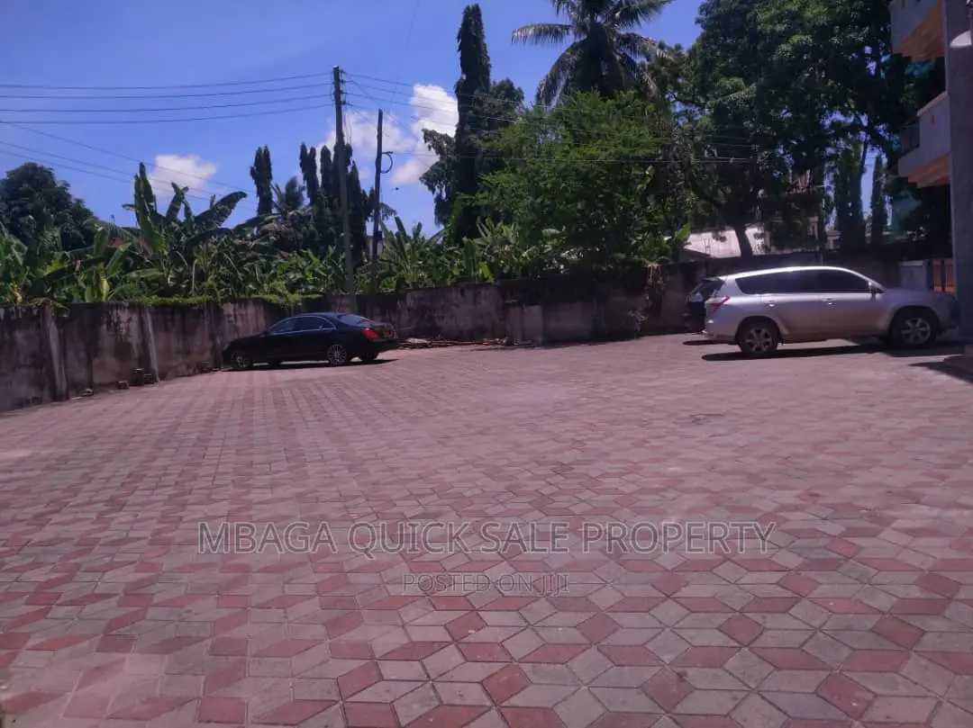 3bdrm Apartment in Mokocheni  Palm, Mikocheni for rent