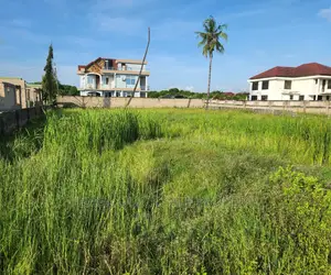 Plot for Sale at Ununio 1800sqm TSH 250mil