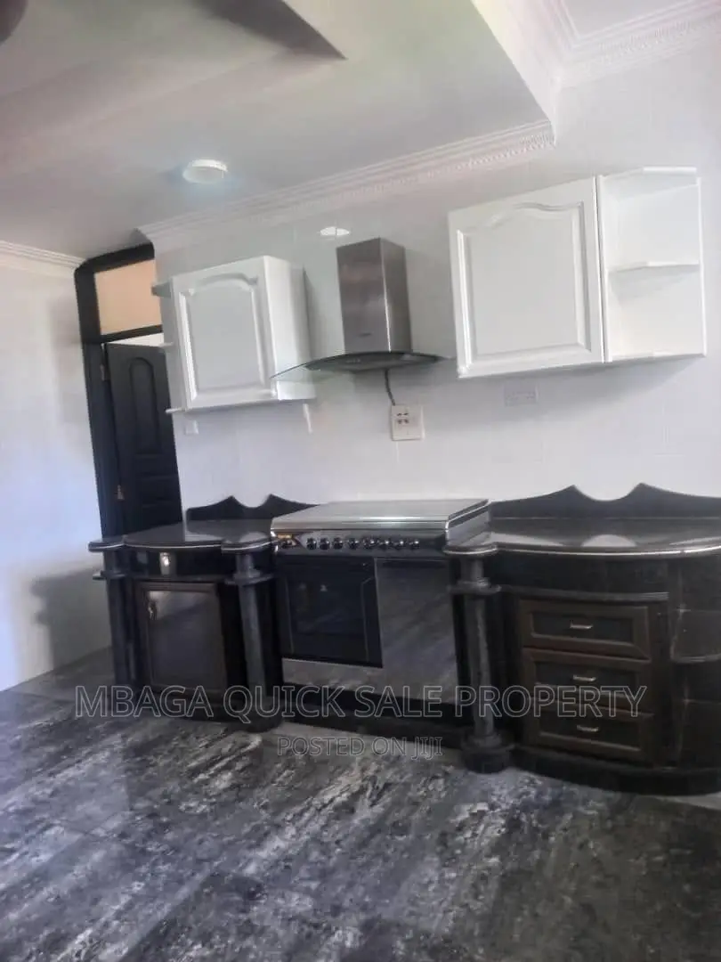 5bdrm House in Masaki for sale