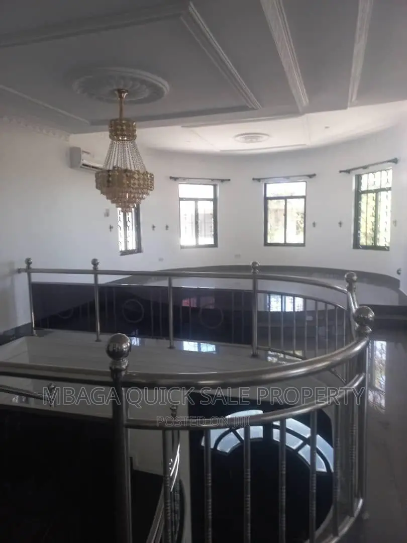5bdrm House in Masaki for sale