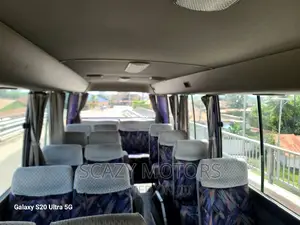 Nissan Civilian 2003