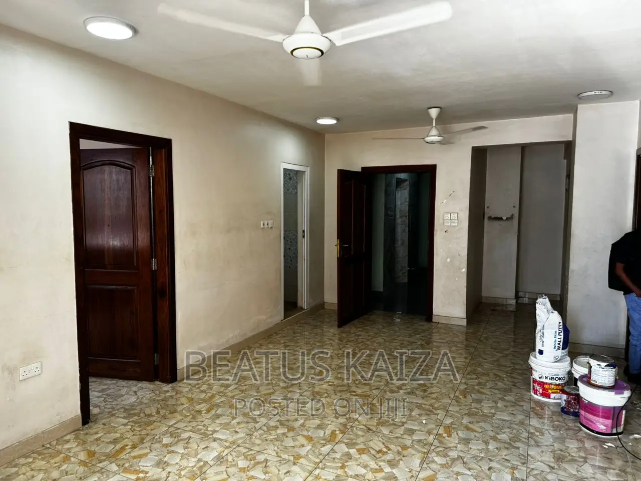 3bdrm Block of Flats in Kariakoo Fire for rent