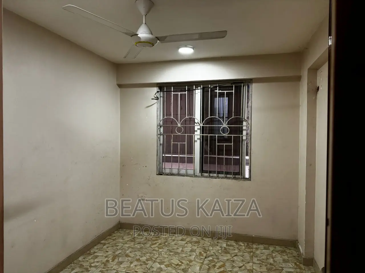 3bdrm Block of Flats in Kariakoo Fire for rent