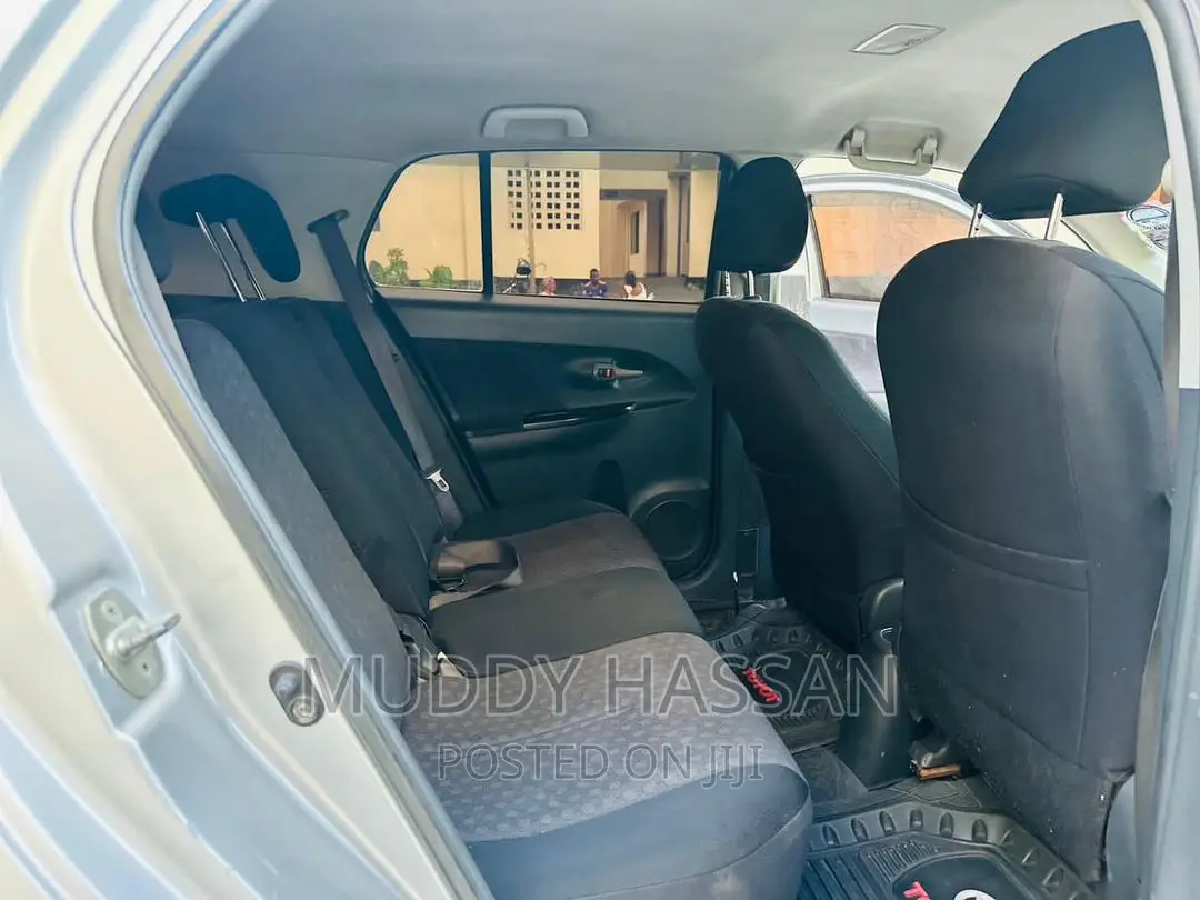 Toyota IST 2007 Silver