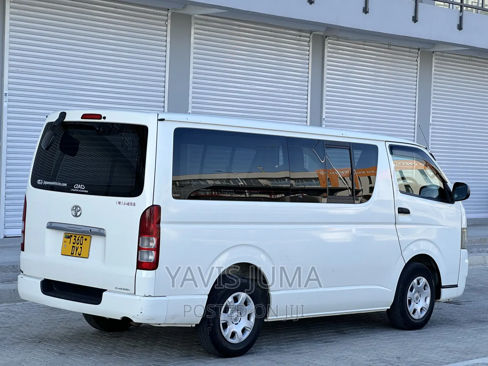 Toyota HiAce 2010 White