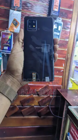 Sharp Aquos zero6 128 GB Black