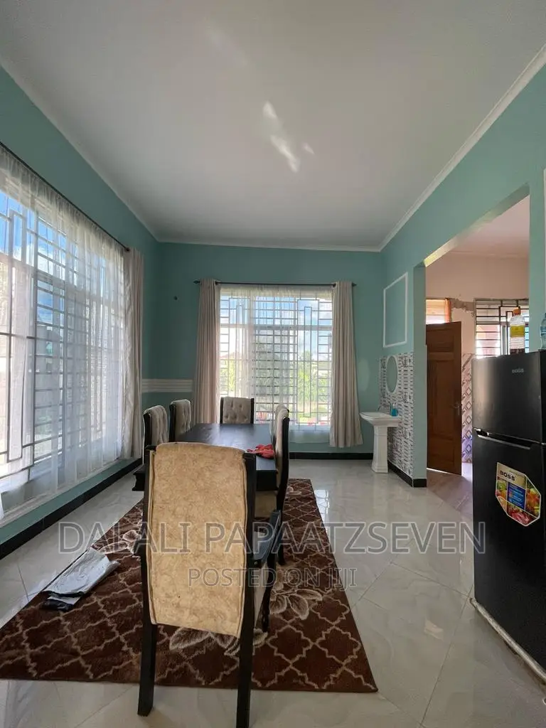 4bdrm House in Dalalipapaatzseven, Kinondoni for sale