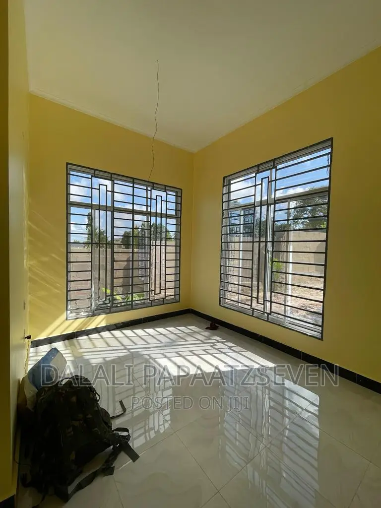4bdrm House in Dalalipapaatzseven, Kinondoni for sale