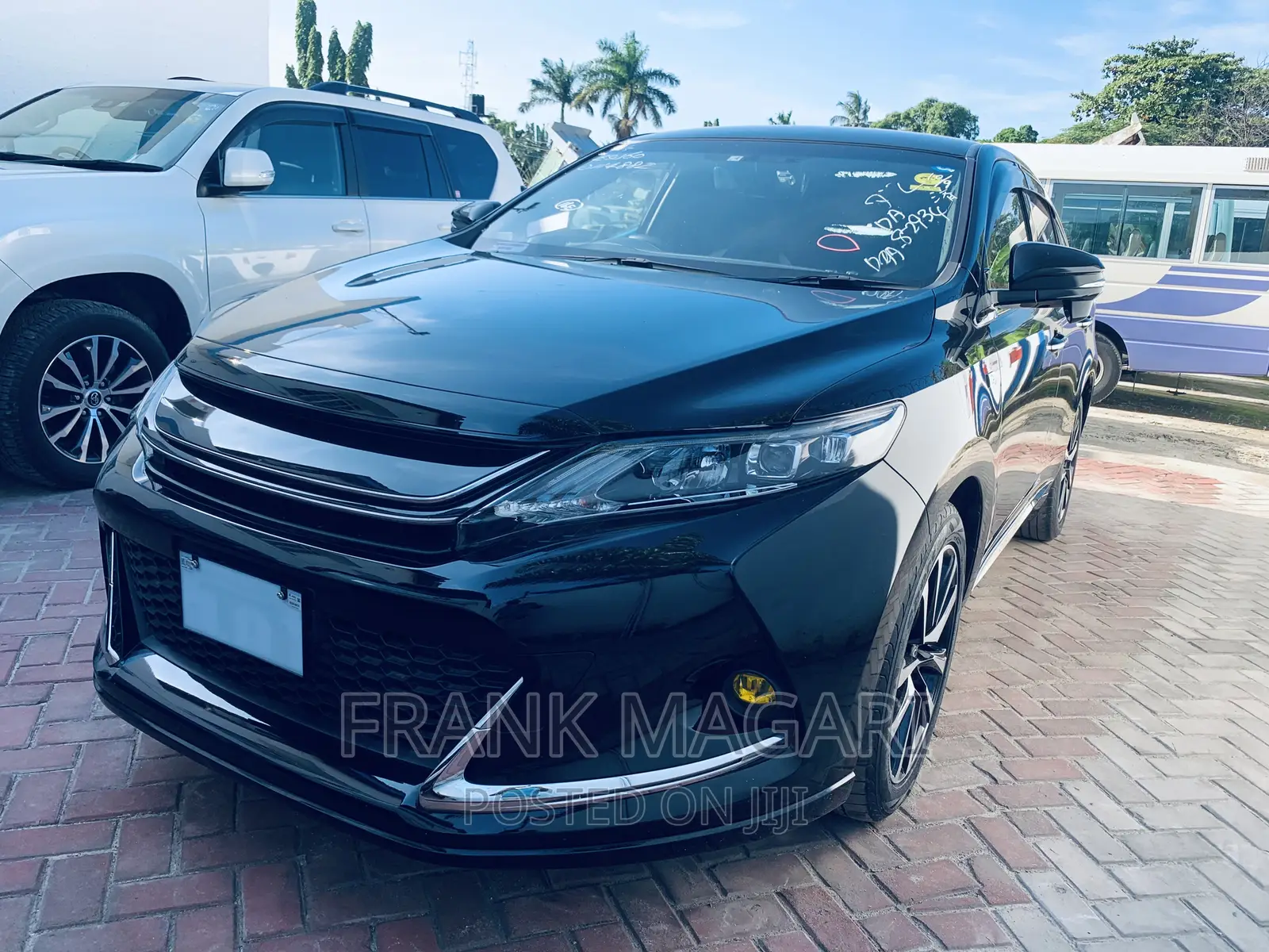 Toyota Harrier 2.0 Turbo 4WD 2017 Black